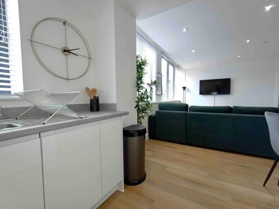 Luxury 2 Bed 2 Bath Flat Near Old Trafford Apartment Manchester Exterior photo