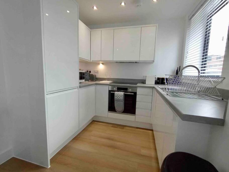 Luxury 2 Bed 2 Bath Flat Near Old Trafford Apartment Manchester Exterior photo